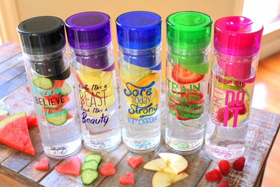 Insulated Water Bottles: Alexandra Lambert